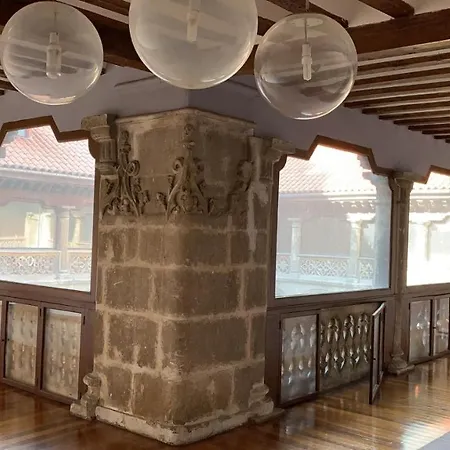 Claustro Francesas Siglo Xv Διαμέρισμα *